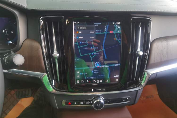 Used Volvo S90 2024 B5 Zhiyuan Luxury Edition
