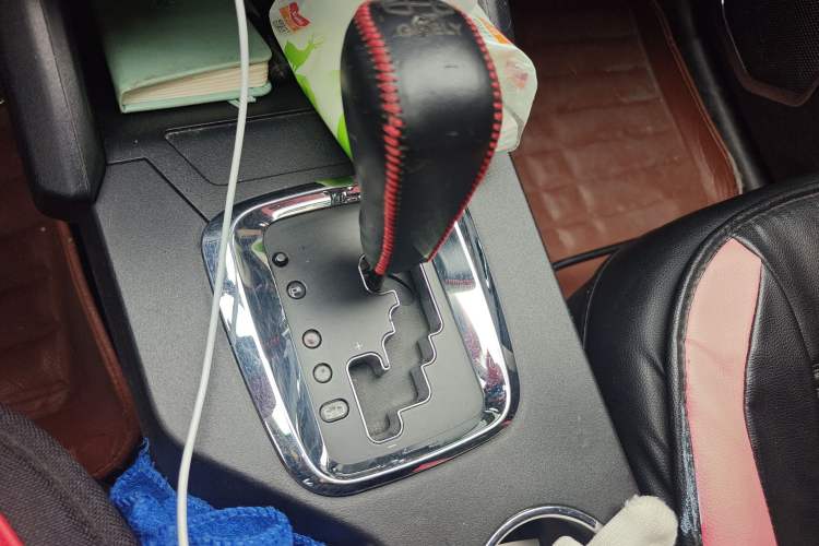 Used Geely Auto GX7 2014 2.0L Automatic Luxury Version