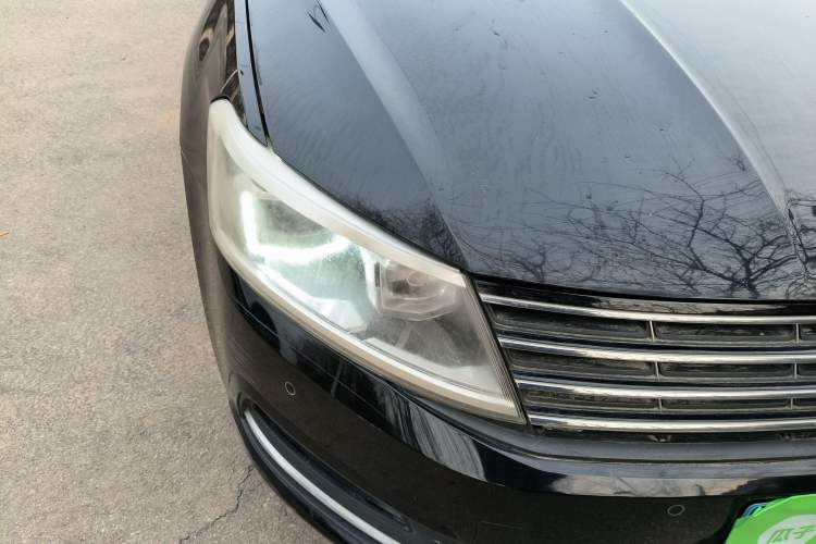 Used Volkswagen Lavida 2015 1.6L Automatic Comfort Edition
