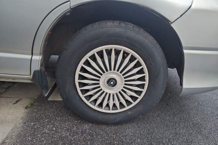 Used Jinbei Express 2018 2.0L Standard Version V19