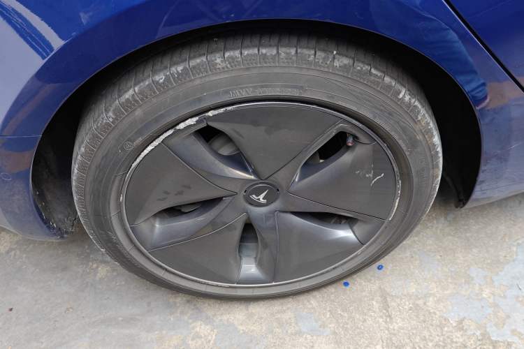 Used Tesla Model 3 2019 Standard Range Rear-Drive Upgraded Version Right Rear Wheel Hub