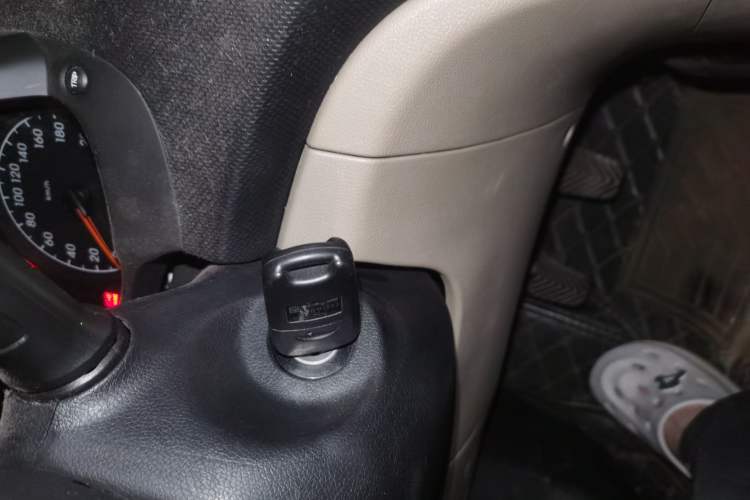 Used Hyundai Verna (older generation) 2014 1.4L Manual Smart GLS Trim