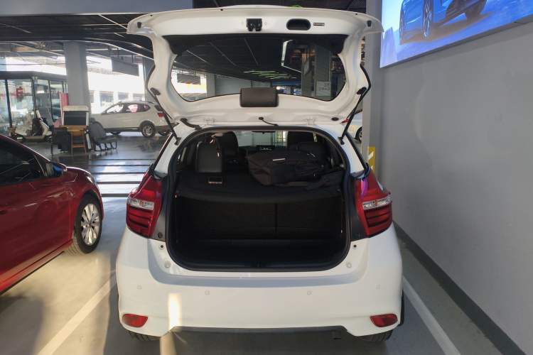 Used Toyota YARiS L Zhi Xuan 2020 1.5L CVT Luxury Edition