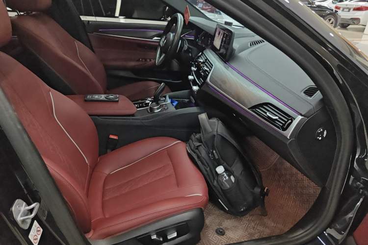 Used BMW 5 Series 2022 Second Facelift 530Li Leading Edition M Sport Package
