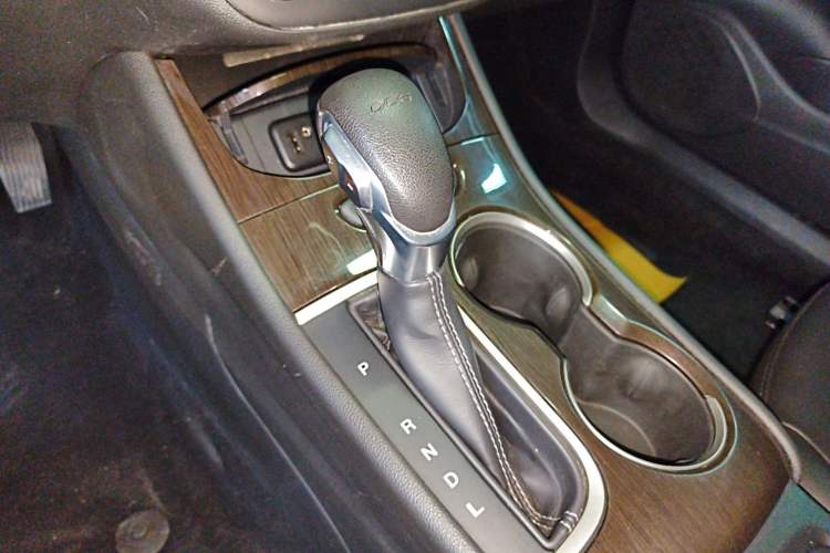 Used Buick Verano 2019 Sedan 20T Dual-Clutch Leading Model
