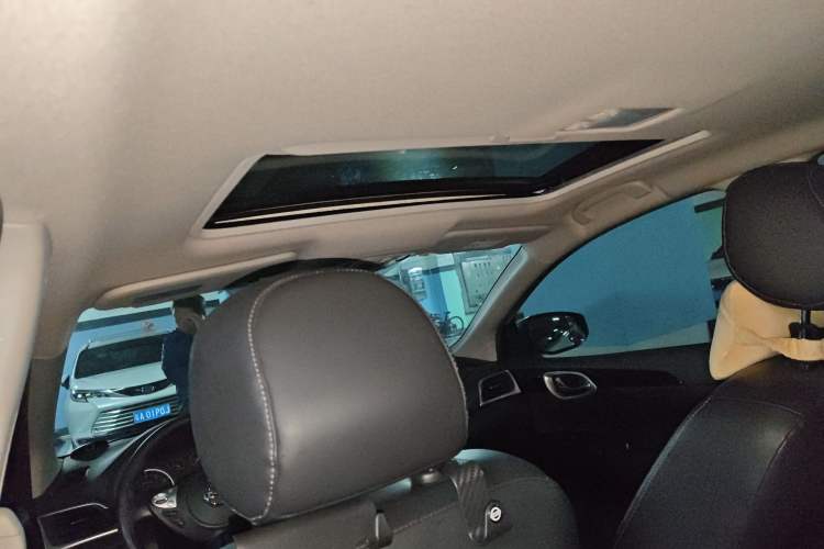 Used Nissan Sylphy 2021 Classic 1.6XL CVT Luxury Edition Headliner