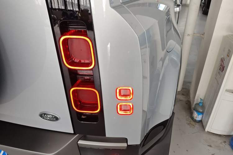 Used Land Rover Defender 2024 110 3.0T P400 X-DYNAMIC HSE