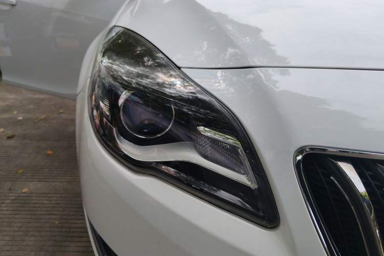 Used Buick Regal 2014 2.0L Leading Fashion Edition Right Front Headlight