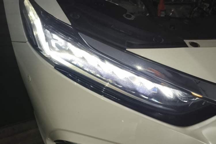 Used Honda Inspire 2019 Rui·Hybrid 2.0L Jing Shang Edition China VI Right Front Headlight