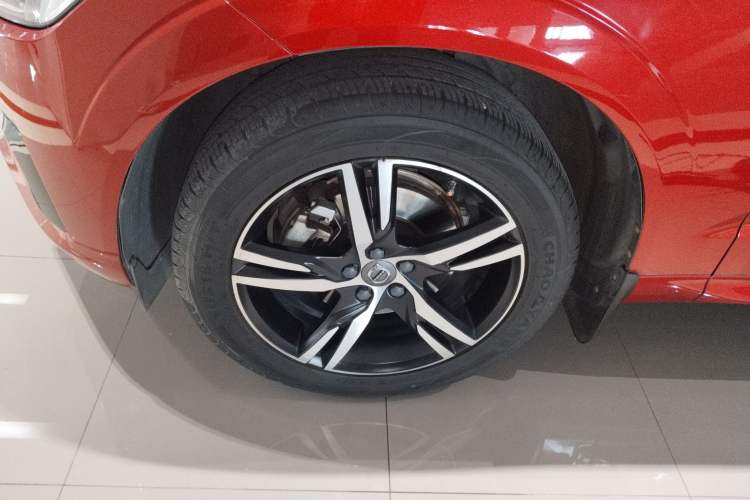 Used Volvo XC60 2018 T5 4x4 Smart & Sporty Edition