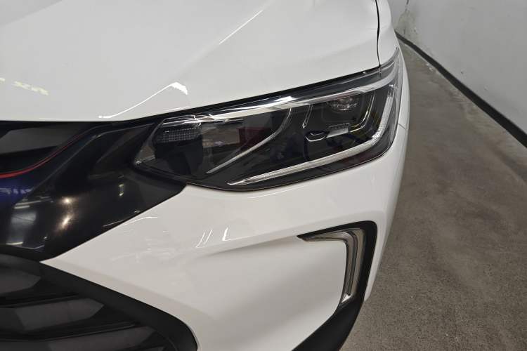 Used Chevrolet Trax 2019 Redline 325T Automatic Fun Edition China VI Standard Left Front Headlight