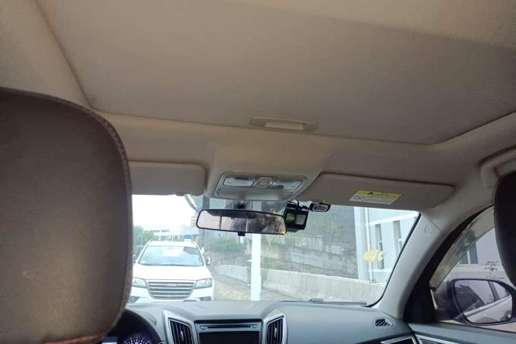 Used CHANGAN CS75 2016 1.8T Automatic Elite Model China IV Standard