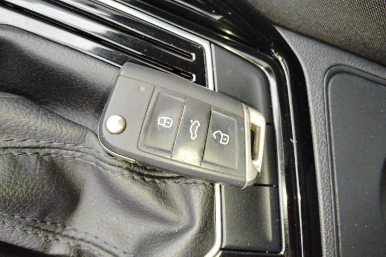 Used Volkswagen Tayron 2020 280TSI Two-Wheel Drive Luxury Connect Edition