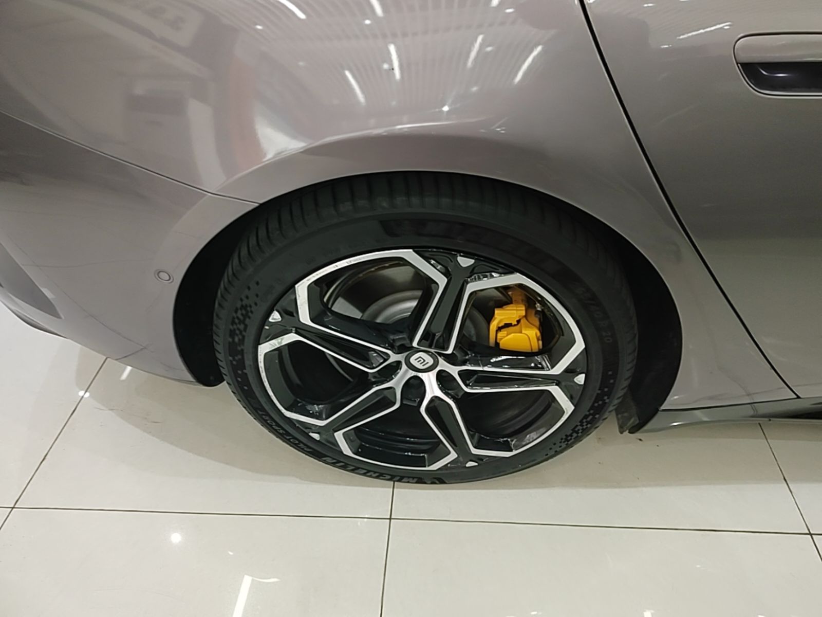 Xiaomi Auto SU7 2024 Four-Wheel-Drive Max Founder's Edition — снимка 11