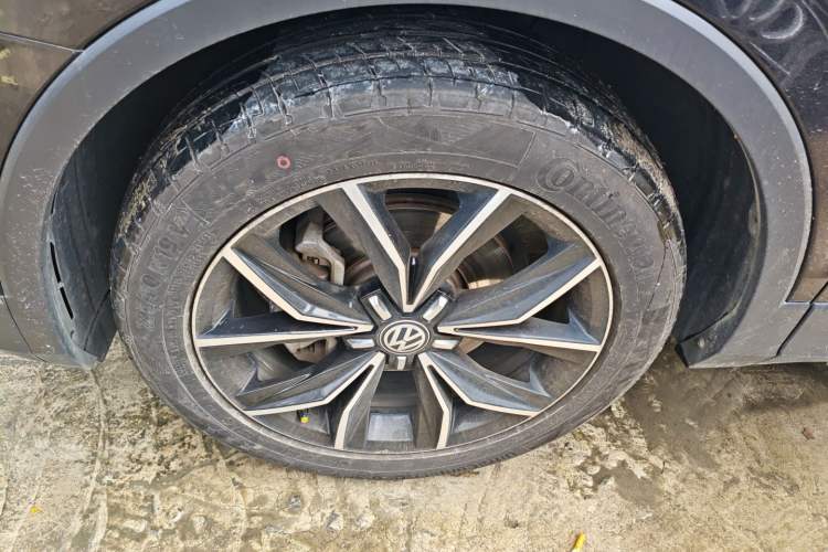 Used Volkswagen Tiguan L 2017 330TSI Automatic Two-Wheel Drive Flagship Edition Left Front Wheel Hub