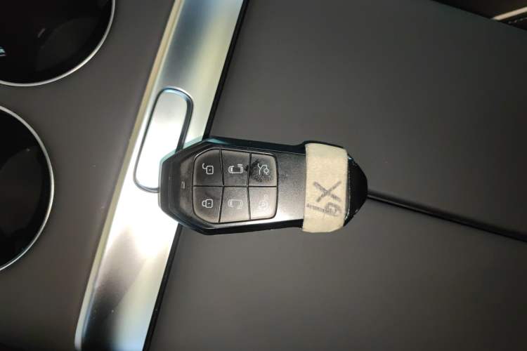 Used XPeng X9 2024 702 Ultra-Long Range Pro