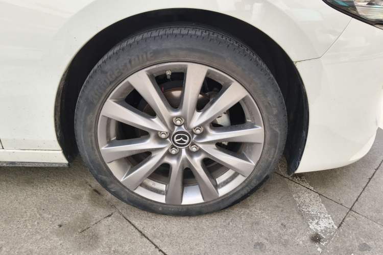 Used Mazda 3 Axela 2021 2.0L Automatic ZhiXuan Edition
