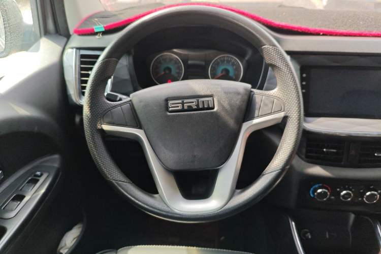 Used Jinbei Gold Hiace 2023 1.5L Passenger Vehicle Engineering Lion 5/6/7 Seater Steering Wheel