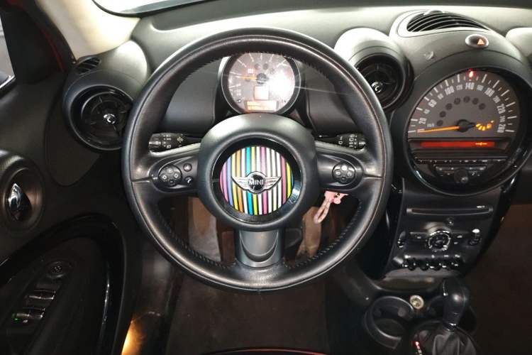 Used MINI Countryman 2014 1.6L COOPER Fun
