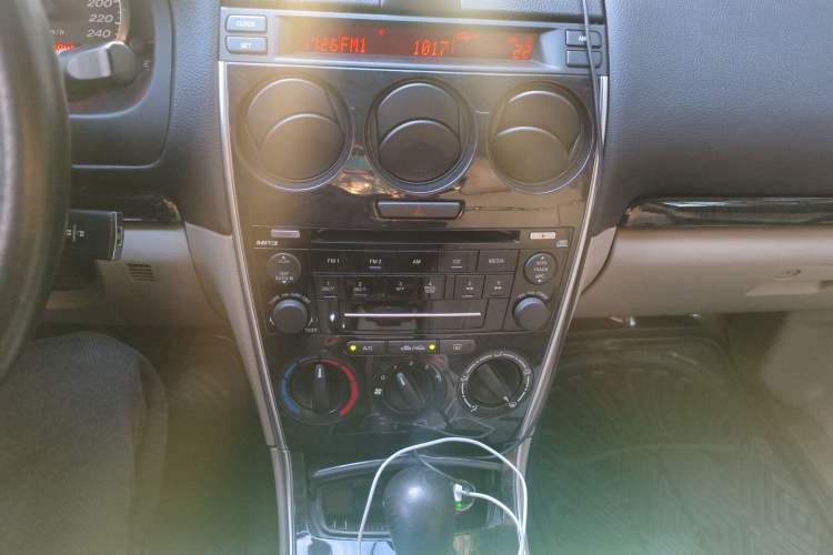 Used Mazda 6 2011 2.0L Automatic Fashion Edition Audio And AC Panel