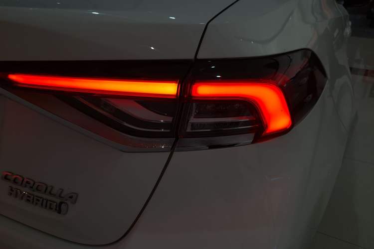 Used Toyota Corolla 2023 1.8L Smart Electric Hybrid Dual-Motor Elite Edition
