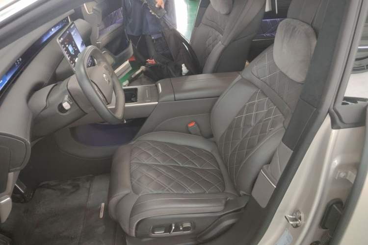 Used Nio ET9 2025 100kWh Signature Edition Left Front Seat