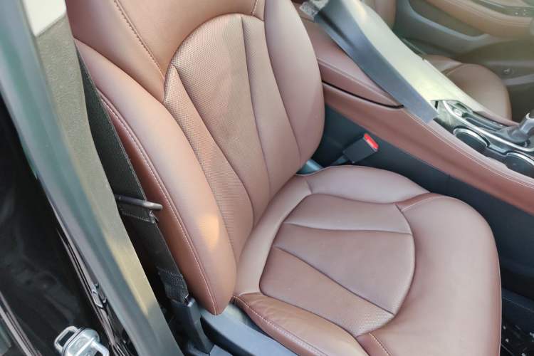 Used Buick Envision 2020 20T Two-Wheel Drive Luxury Model