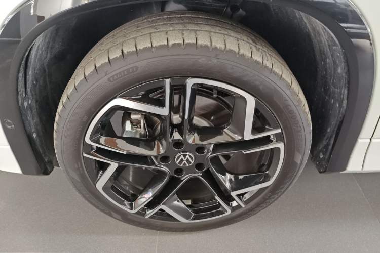 Used Volkswagen Tayron 2025 Tiguan L 380TSI 4Motion Luxury Easy Package
