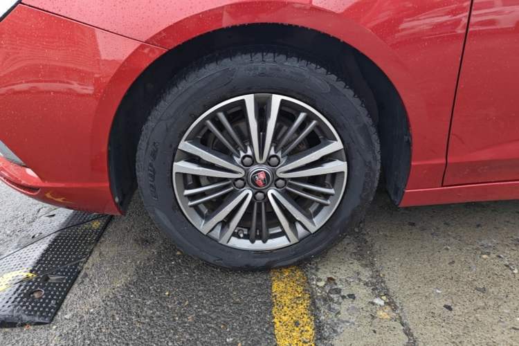 Used Roewe i5 2019 1.5L Automatic 4G Connected Langhao Edition
