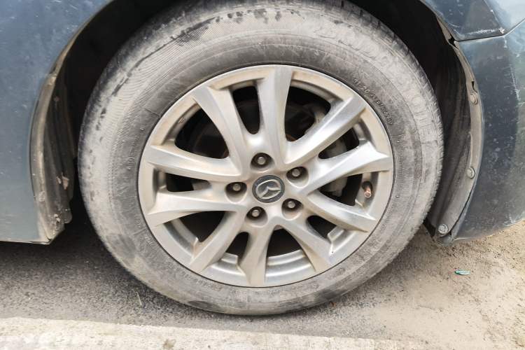 Used Mazda 3 Axela 2016 Sedan 1.5L Automatic Comfort Model Right Front Wheel Hub