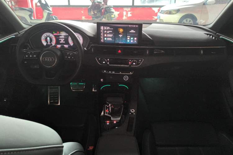 Used Audi A4L 2023 40 TFSI Luxury Dynamic Model
