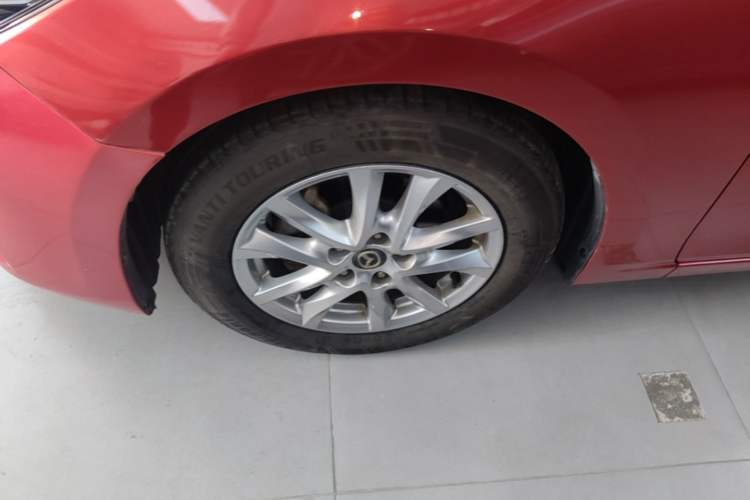 Used Mazda 3 Axela 2017 Sedan 1.5L Automatic Luxury Model Emission Standard China V
