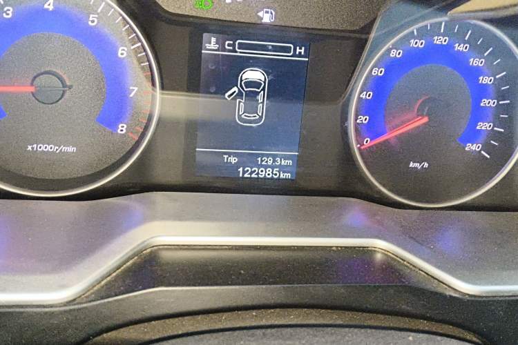 Used Geely Auto Emgrand 2016 Sedan 1.5L Manual Luxury Model