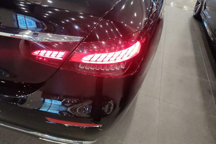 Used Mercedes-Benz E-Class 2023 Facelift E 260 L