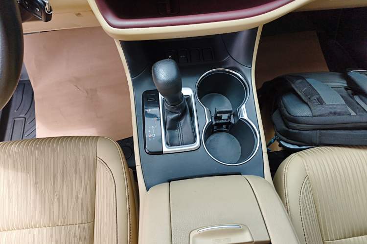 Used Toyota Highlander 2015 2.0T Two-Wheel Drive Elite Edition 7 Seats
