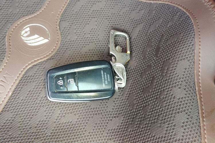 Used Toyota Prado 2018 3.5L Automatic TX-L with Rear-Mounted Spare Tire
