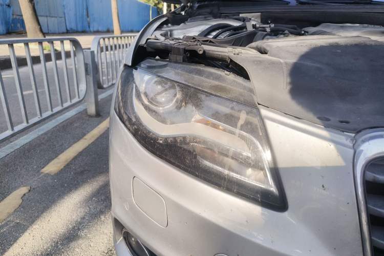 Used Audi A4L 2012 2.0 TFSI automatic Comfort trim level