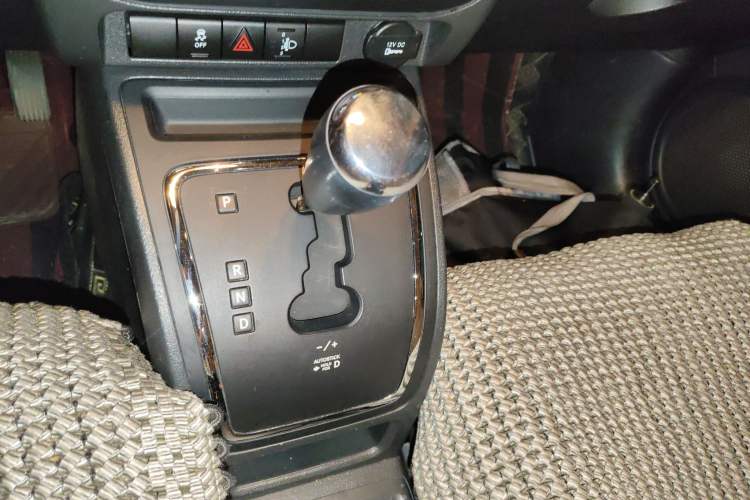 Used Jeep Compass 2012 2.0L two-wheel drive sport version