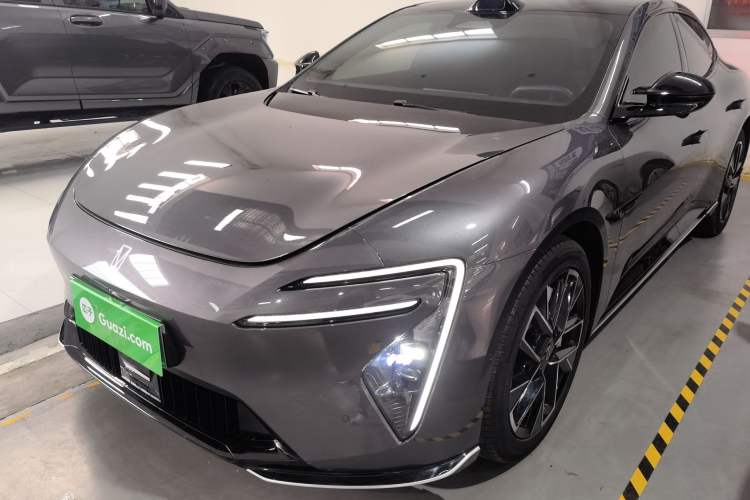 Used Avatr 06 2025 Ultra Pure Electric Edition