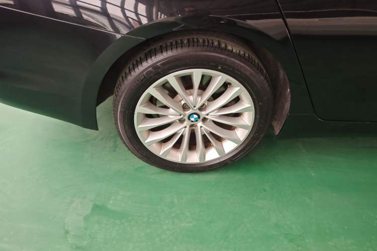 Used BMW 5 Series 2018 Facelifted 530Li xDrive Luxury Package