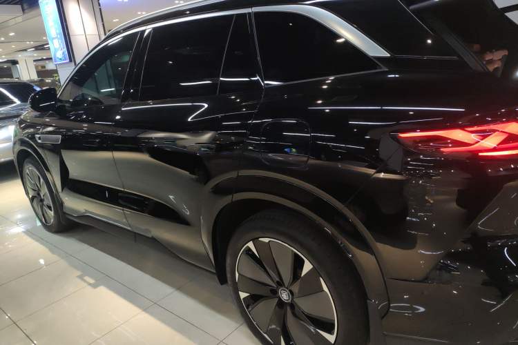 Used BYD Tang L 2025 EV 600KM All-Wheel-Drive LiDAR Flagship Model
