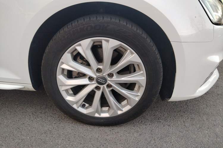 Used Audi A4L 2019 40 TFSI Ambition China VI