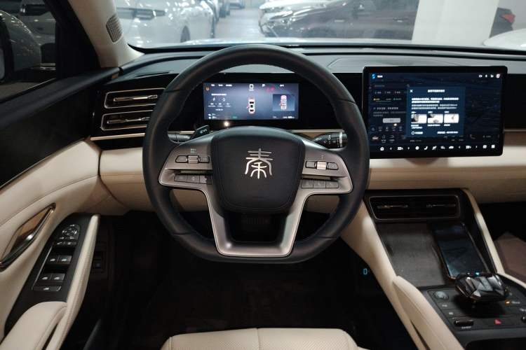 Used BYD Qin L 2025 DM-i Smart Drive 120KM Superior Model Steering Wheel