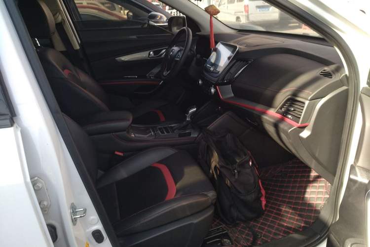 Used Changan CS55 2019 1.5T Automatic Xuan Dong Model China VI Standard
