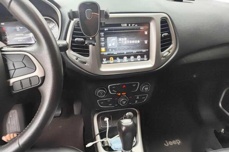 Used Jeep Compass 2017 200T Automatic Family Edition