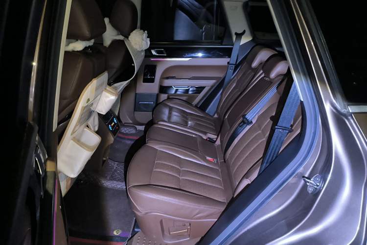 Used Zotye T800 2018 2.0T Automatic Prestige Smart Connectivity 7-Seater