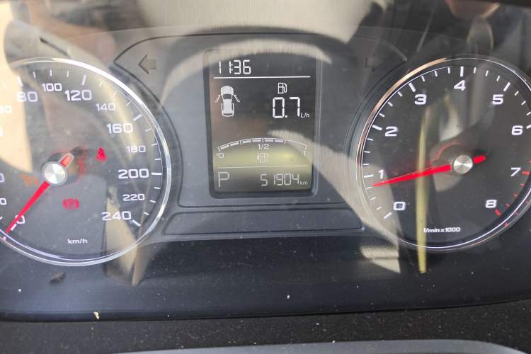 Used Roewe RX5 2019 20T Two-Wheel Drive Automatic 4G Connected Platinum Edition