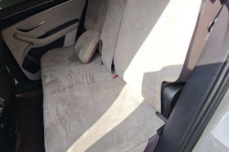 Used BYD Song PLUS New Energy 2025 DM-i 112KM Prestige Model Left Rear Seat