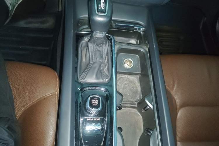 Used Volvo XC60 2021 T5 4x4 Smart Luxury Edition