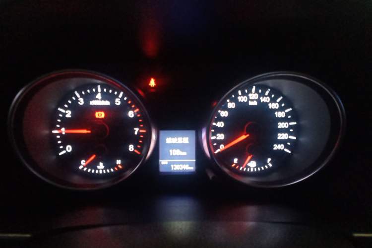 Used Haval H6 2016 Upgraded Model 1.5T Manual Two-Wheel Drive Elite Version
